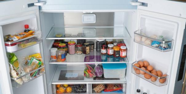 冰箱异味的预防与处理（打造清新的冰箱空间）