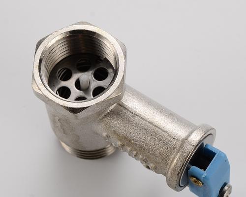 如何正确清洗热水器排气阀（清洗热水器排气阀的步骤与注意事项）