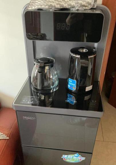 饮水机水流不下去问题解析（探究导致饮水机水流不下去的原因及解决方法）