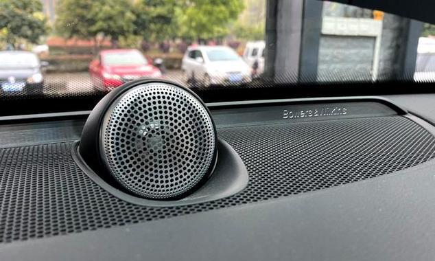沃尔沃音响标志如何识别？在车内哪个位置？