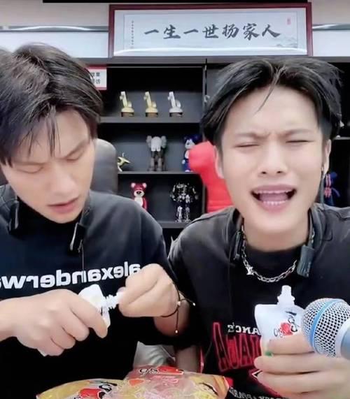 疯狂小扬哥的火爆之路(一个年轻人的创业故事) 疯狂小扬哥的火爆之路(一个年轻人的创业故事)